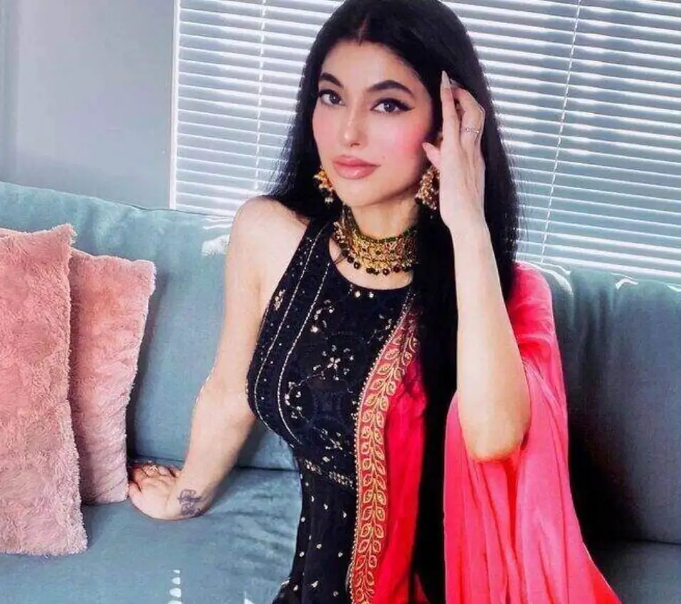 Punjabi Singer Ritu Bhaggi