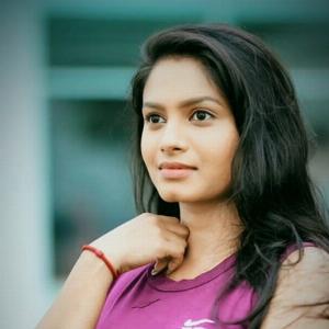 Sinhala Actress Uma Aseni