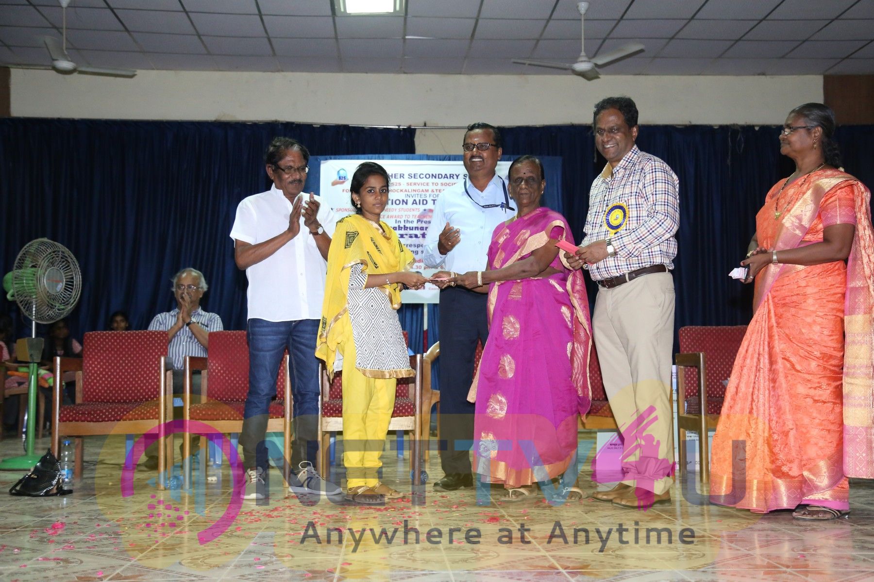 Iyakunar Imayam Bharathiraja At Service To Society (S2S) 6th Educational AID Program - ICF Higher Secondary School Photos Tamil 