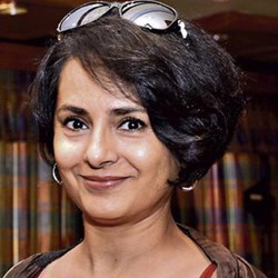 Kitu Gidwani Hindi Model