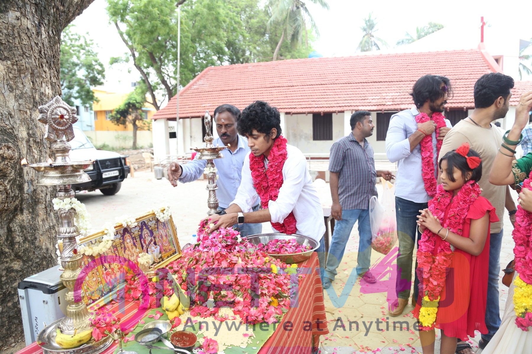 Thadam Tamil Movie Pooja Stills Tamil Gallery