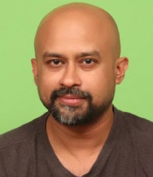 Hindi Director Suyash Vadhavkar