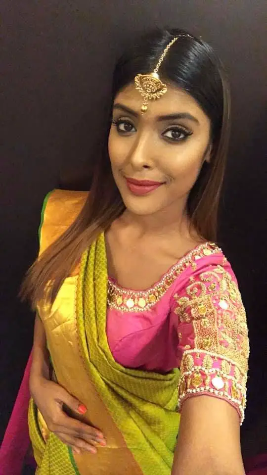 Bigil Movie Actress Gayathri Reddy Beautiful Images Tamil Gallery