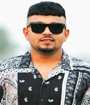 Punjabi Singer Laji Surapuria