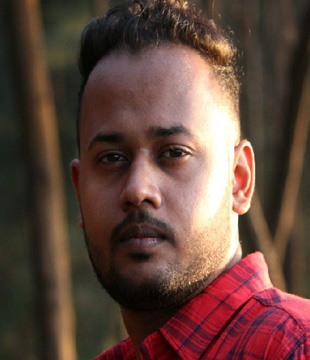 Hindi Editor Digvijay Thakur