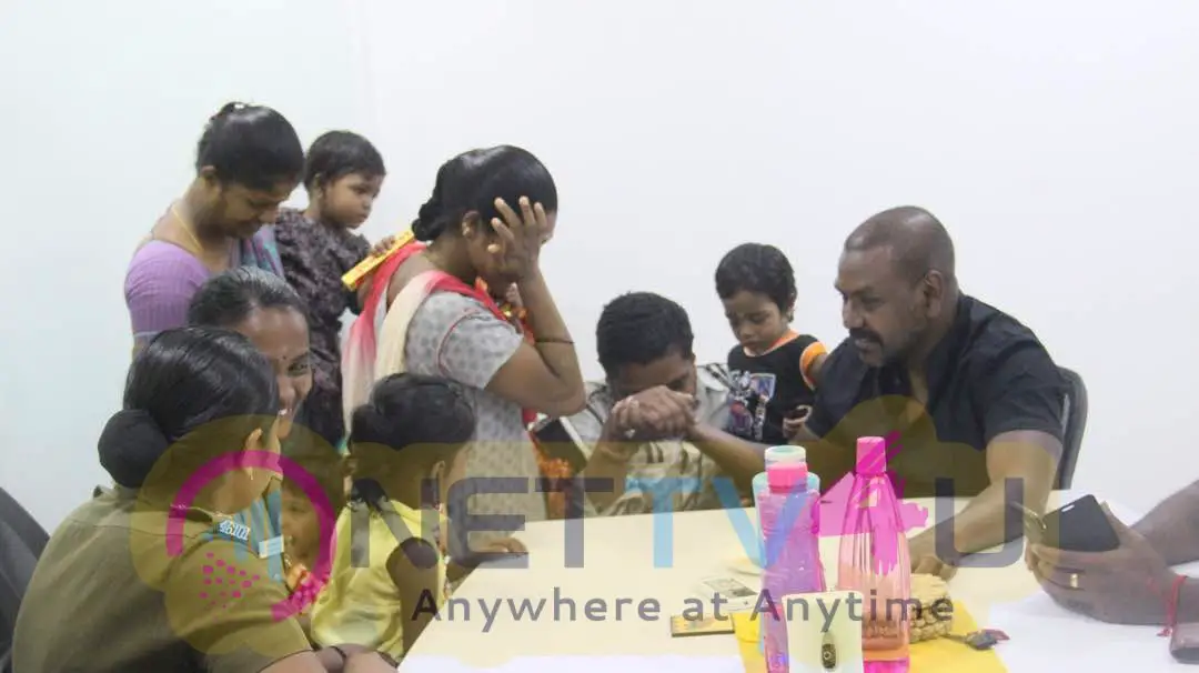 Stills Of Raghava Lawrence Adopted 4 Children Tamil Gallery