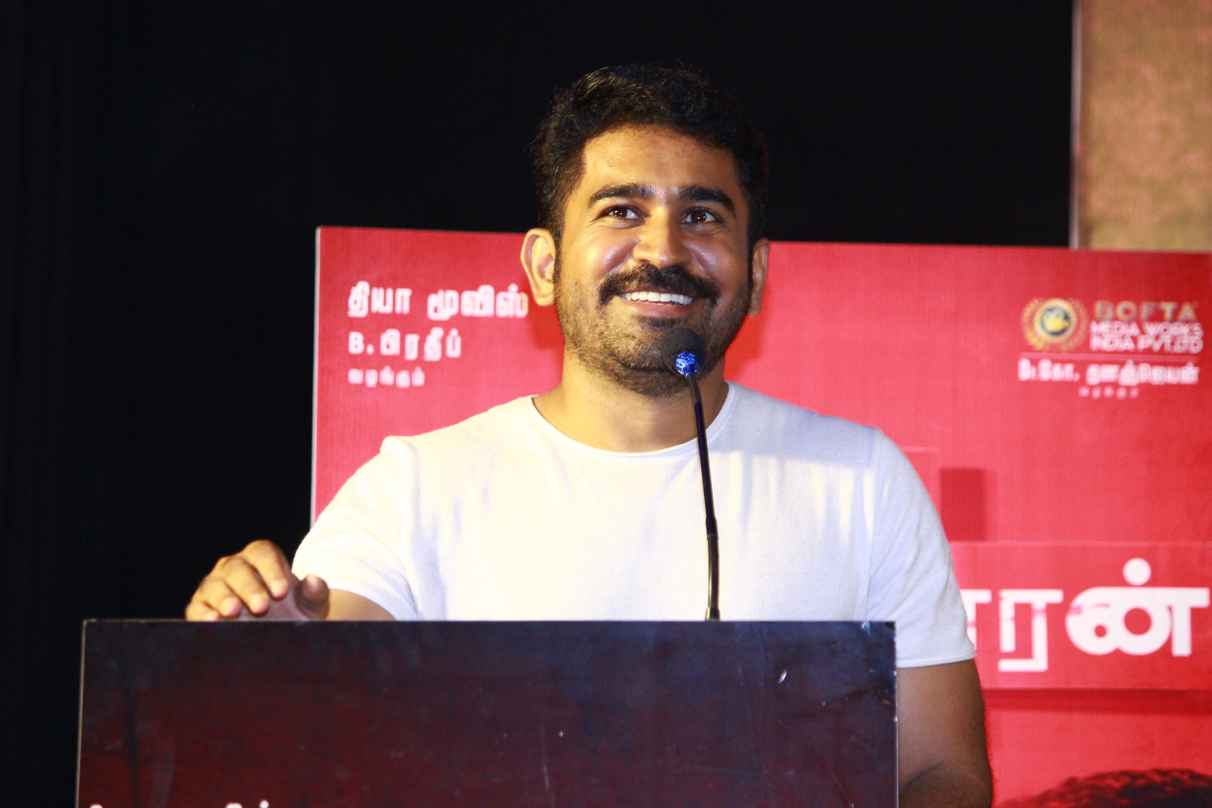 Kolaigaran Movie Trailer Launch Stills Tamil Gallery