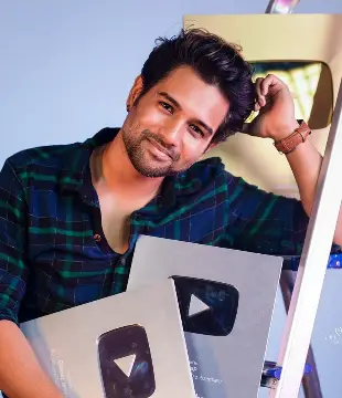 Youtuber Mrinmoy Das Biography, News, Photos, Videos | NETTV4U