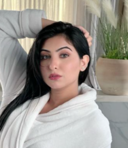 Sarah Neelum Urdu TV-Actress