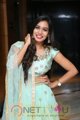 Actress Sanjana Anne Lovely Pics Telugu Gallery