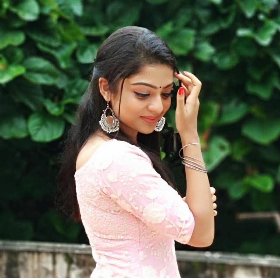 Bigil Actress Varsha Bollamma Alluring Stills Tamil Gallery