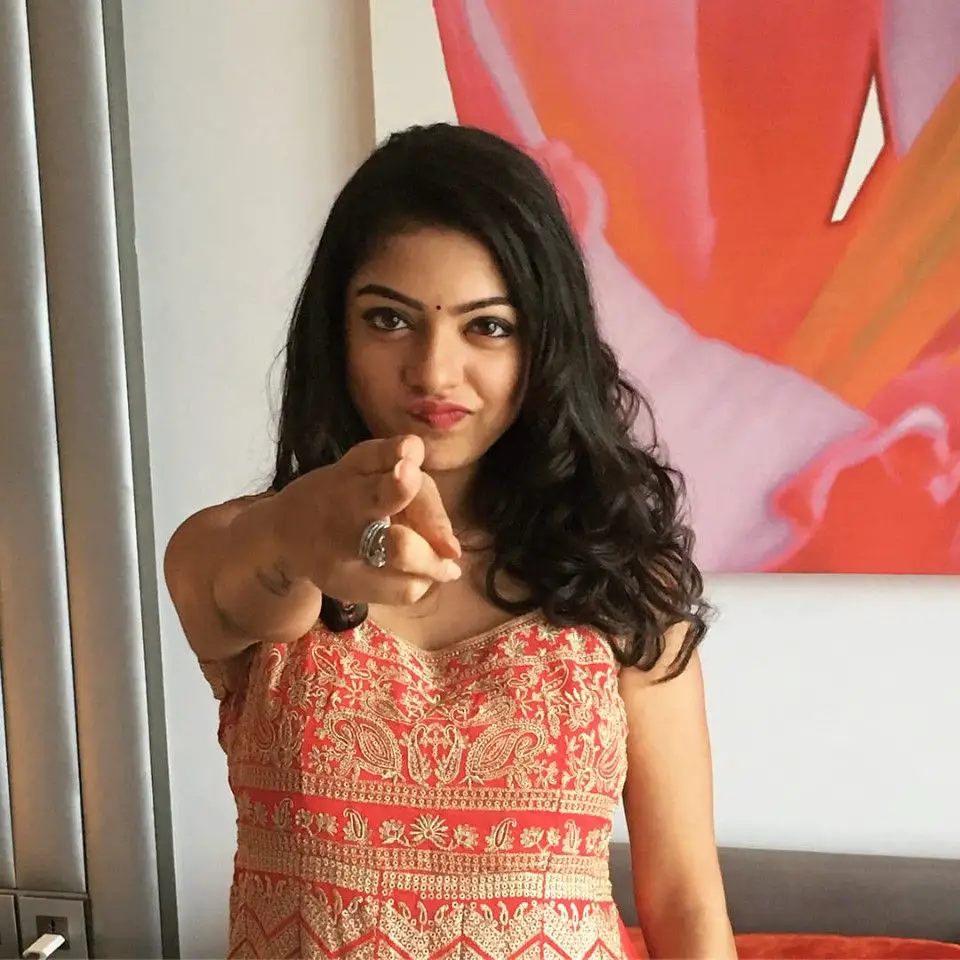 Bigil Actress Varsha Bollamma Alluring Stills Tamil Gallery