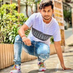 Shashi Yadav Hindi Editor