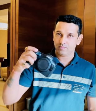 Marathi Photographer Ajit Redekar