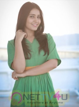 Raashi Khanna Exclusive Super Hot Collection Telugu Gallery