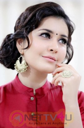 Raashi Khanna Exclusive Super Hot Collection Telugu Gallery