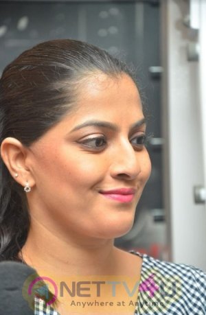 Actress Varalaxmi Sarathkumar Attractive Images
