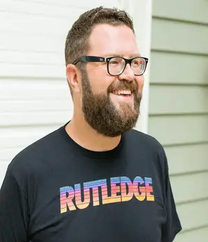 English Host Rutledge Wood