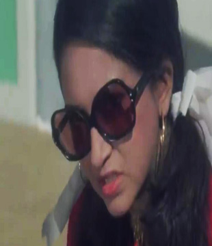 Hindi Movie Actress Roohi Berde