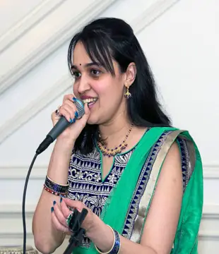 Hindi Singer Deeti Majmundar