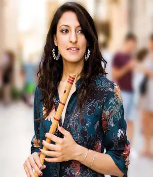 Hindi Musician Rasika Shekar