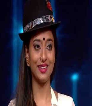 Hindi Dancer Ria Chatterjee