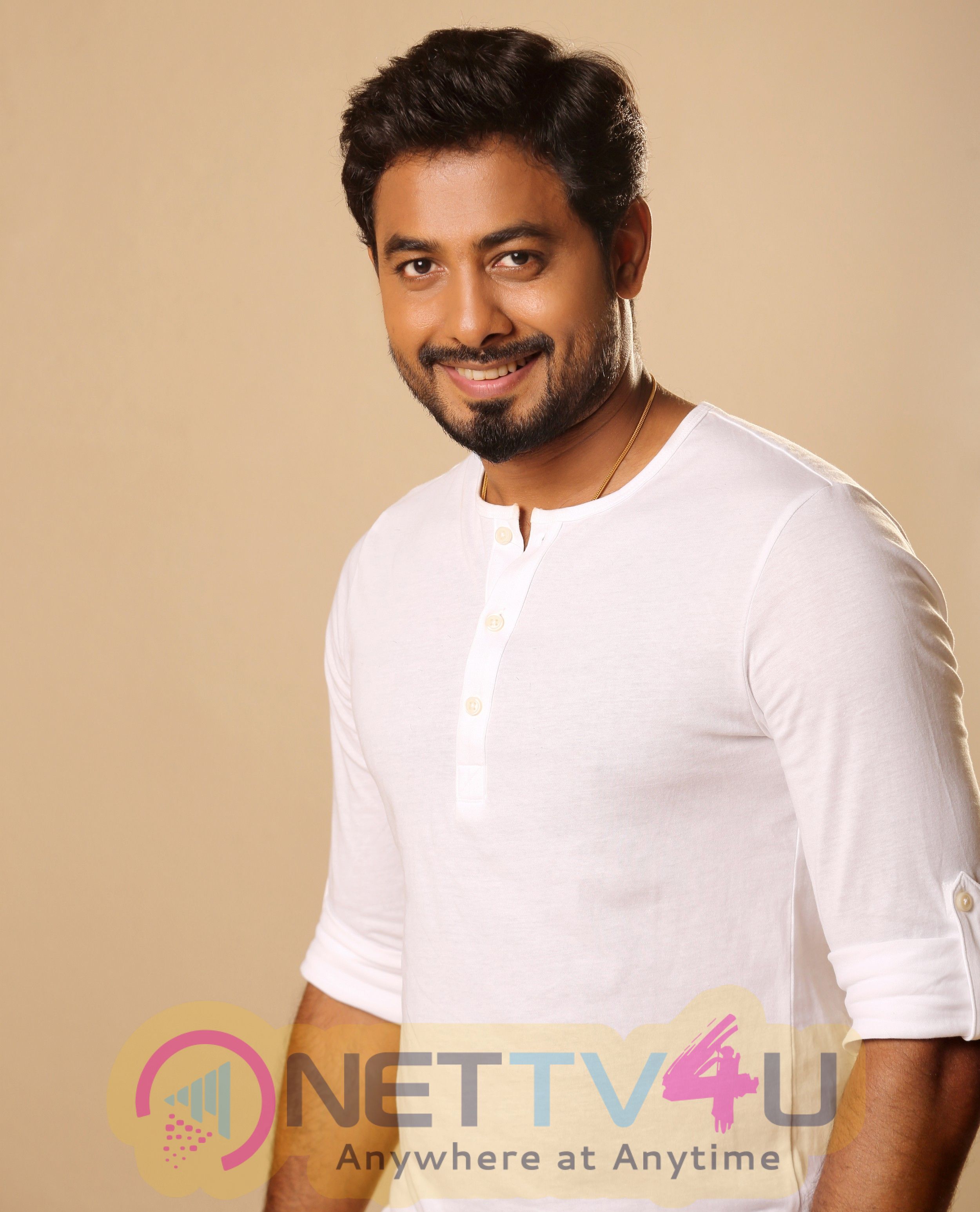 Actor Aari Handsome Images Tamil Gallery