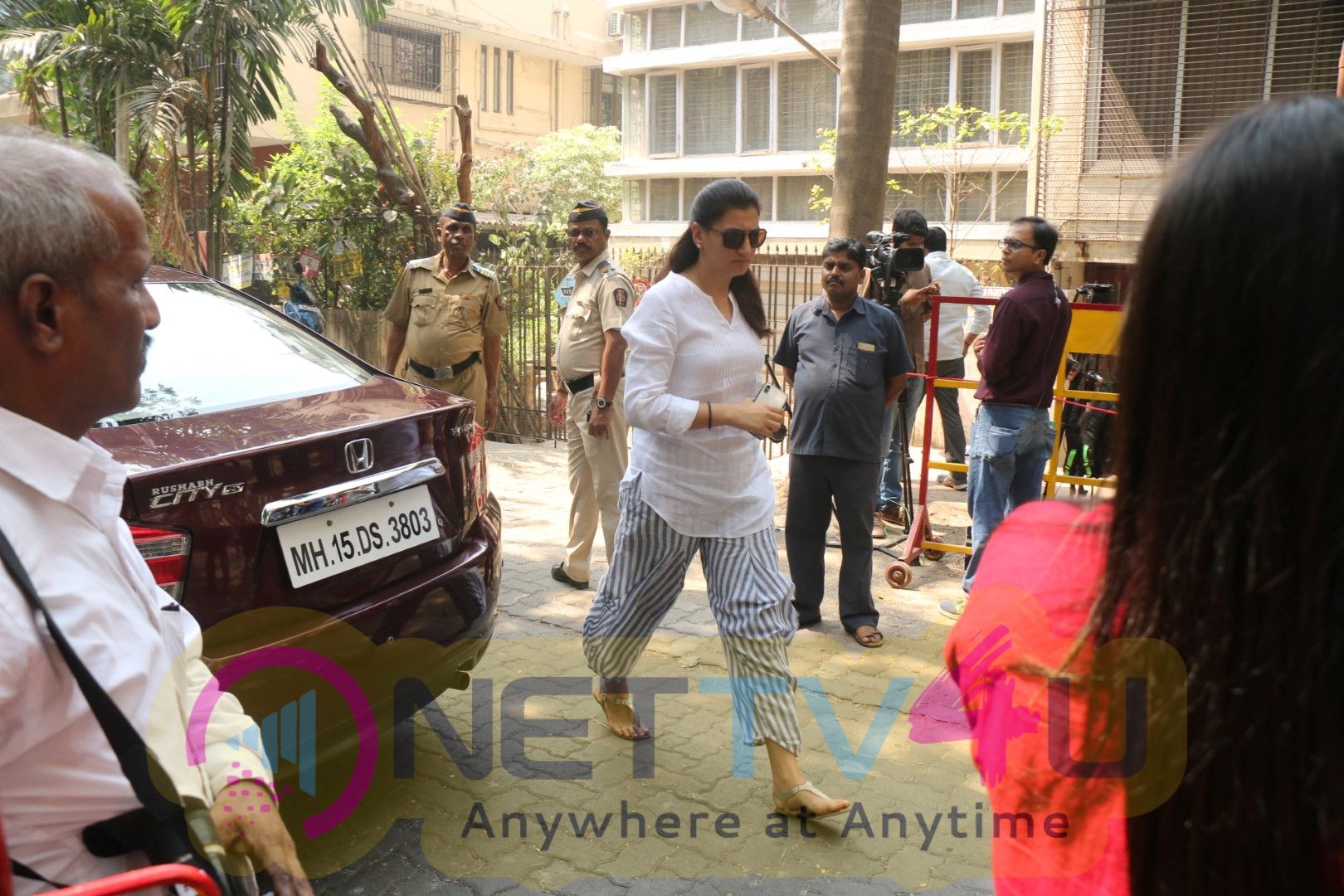 Celebs Visit Anil Kapoor's House In Juhu Mumbai Stills Hindi Gallery