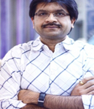Hindi Editor Paresh Kamdar