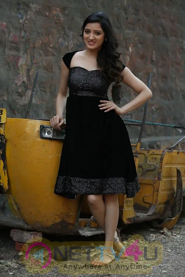  Actress Richa Panai Stunning Pics In Black Outfit  Telugu Gallery