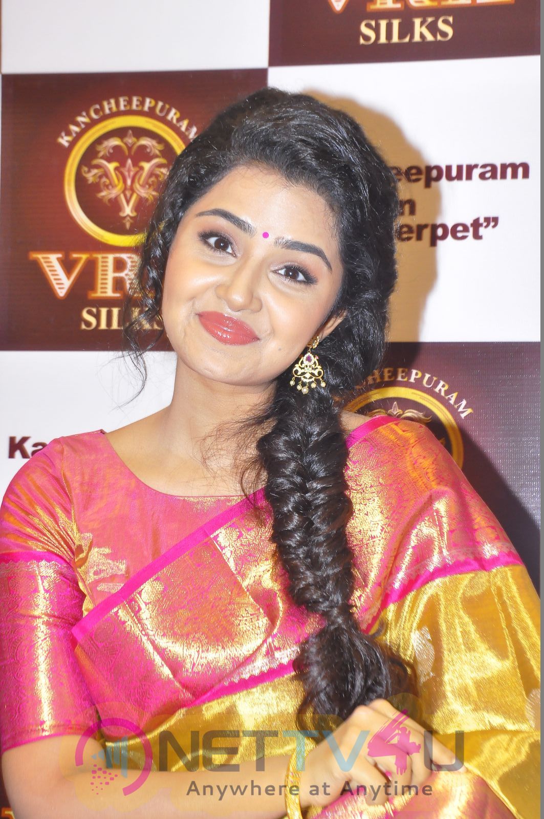 Actress Anupama Parameshwaran @ VRK Showroom GArnd Pics Telugu Gallery