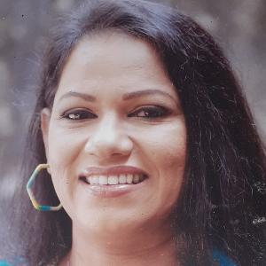 Sinhala Actress Hashinika Karalliyadda