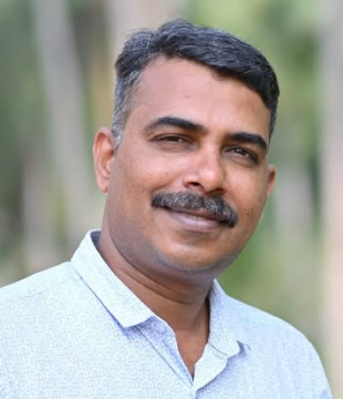 Malayalam Filmmaker Kamalesh Kadalundi