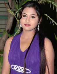 Pavisha Tamil Movie Actress