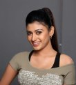 Oviya, The Girl With A Golden Heart! Tamil News