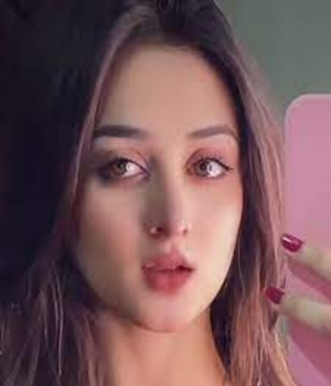 Urdu Model Ravisha Khan