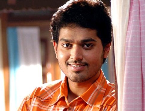 Shakthi Slams Bigg Boss Show!