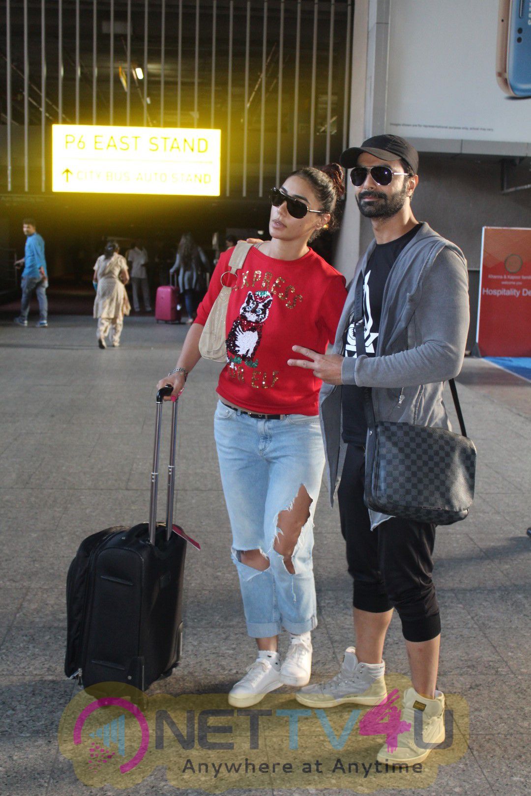 Actors Ashmit Patel And Mahek Chahal Spotted At Airport In Mumbai Stills Hindi Gallery