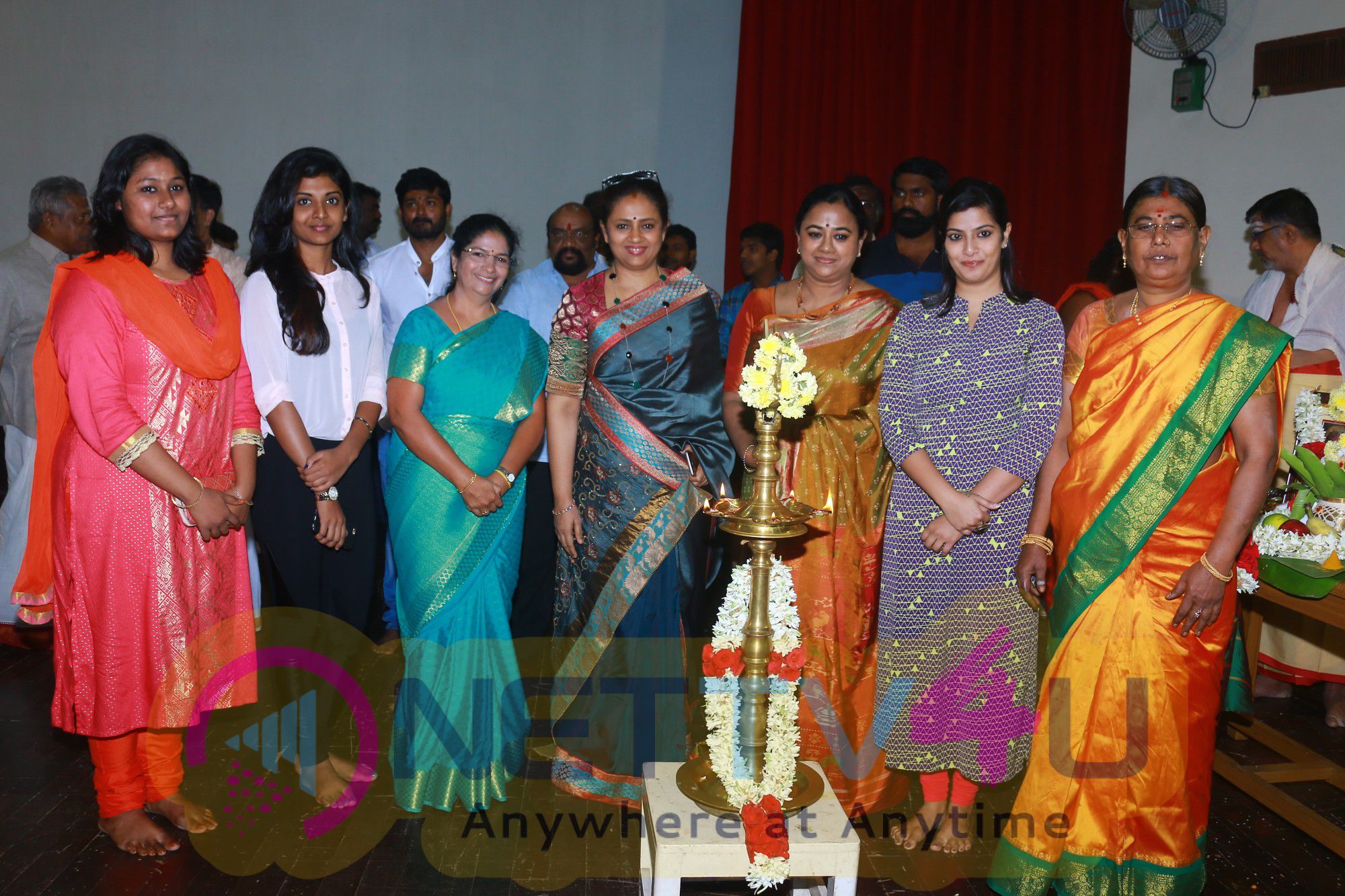 Indha Nilai Maarum Movie Pooja Enticing Pics Tamil Gallery