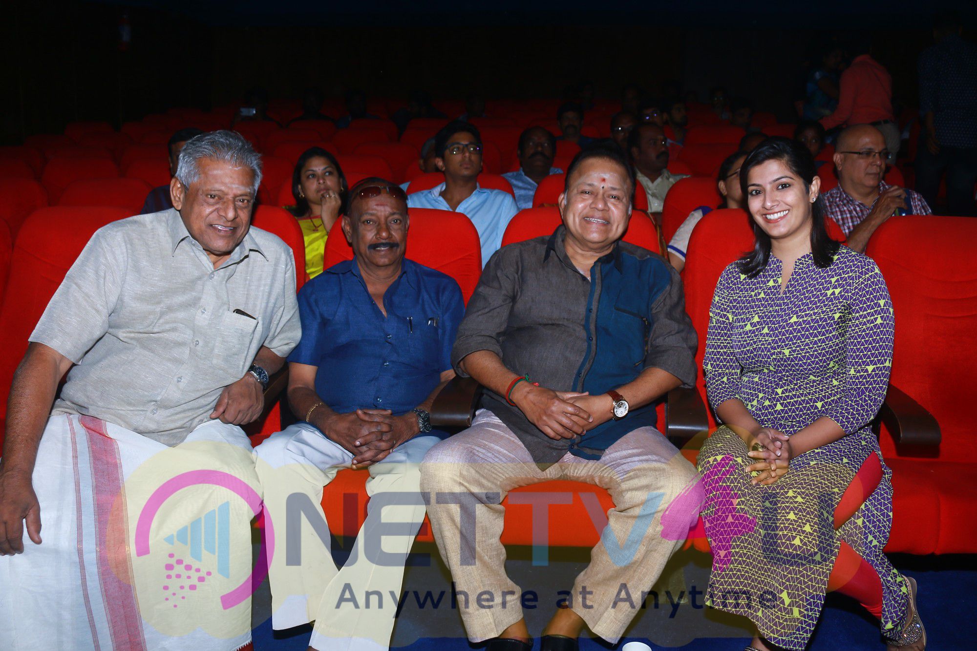 Indha Nilai Maarum Movie Pooja Enticing Pics Tamil Gallery