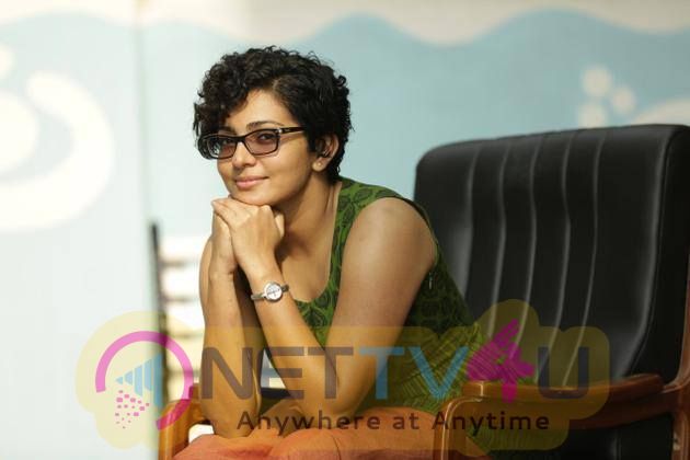 Actress Parvathi Menon Lovely Images Malayalam Gallery