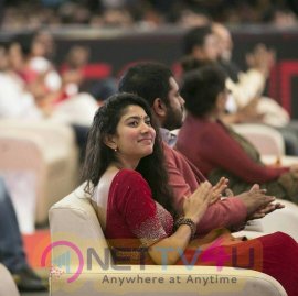 Actress Sai Pallavi Attractive Pics Malayalam Gallery