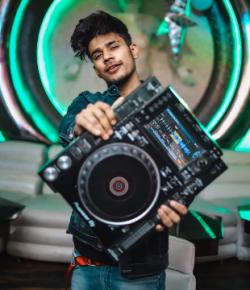 Neeraj Soni Gujarati Music Composer