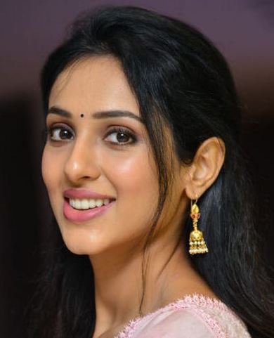 Telugu Movie Actress Riya Suman