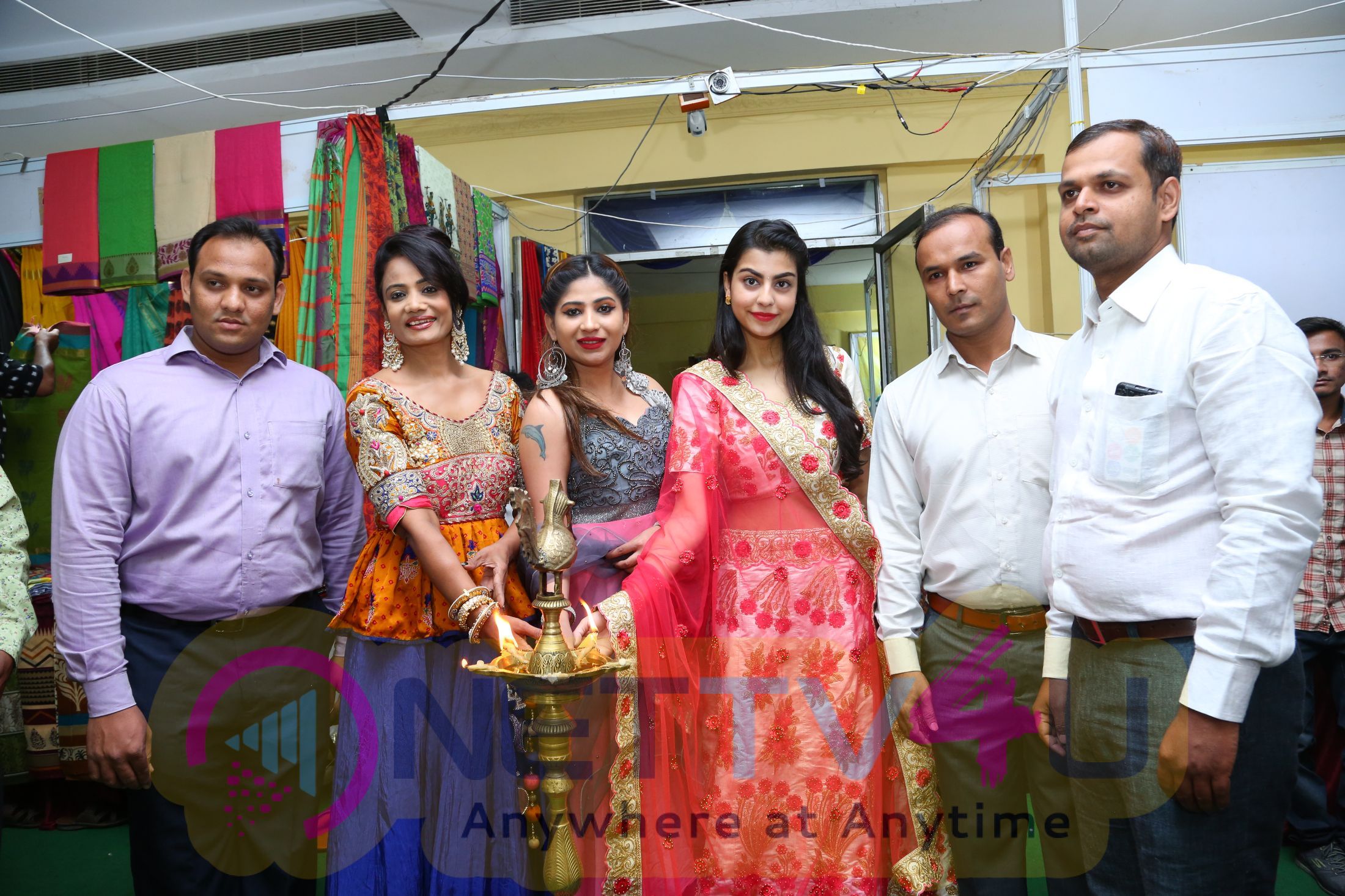 Silk And Cotton Expo Exhibition Begins At Himayathnagar Inaugurated Stills Telugu Gallery