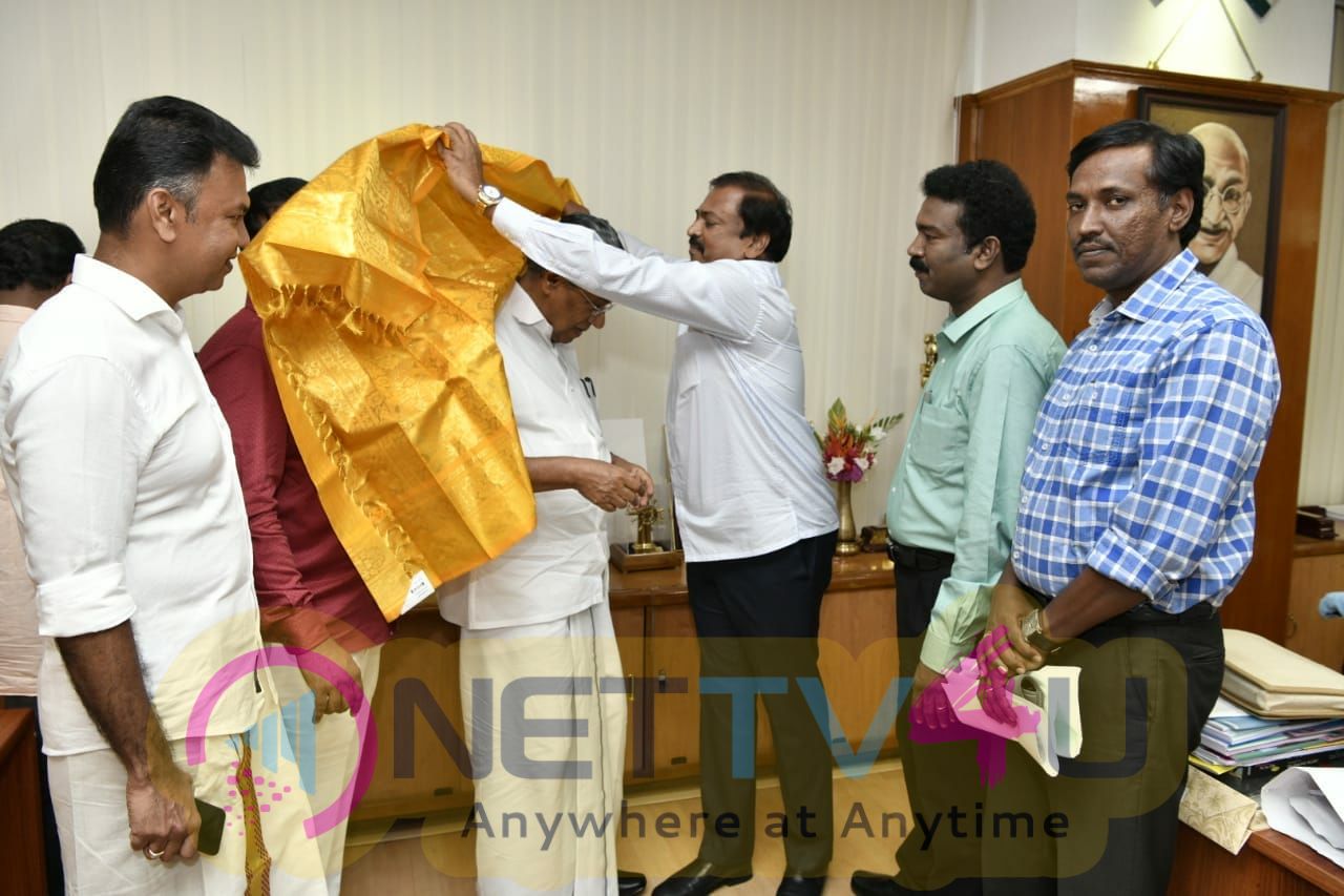 Producer SN Jayakumar Donates 10 Lakhs To Kerala Flood Pics Tamil Gallery
