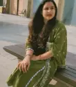 Pooja Yadav Hindi Fashion Designer
