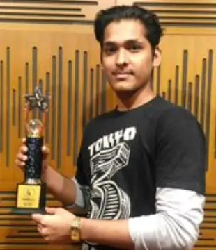 Hindi Lyricist Mandar Pathak