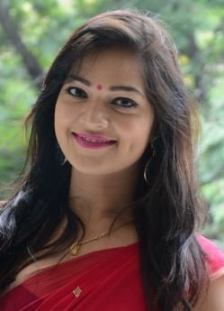 Telugu Movie Actress Aswi