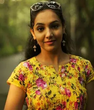 Marathi Tv Actress Nupur Daithankar